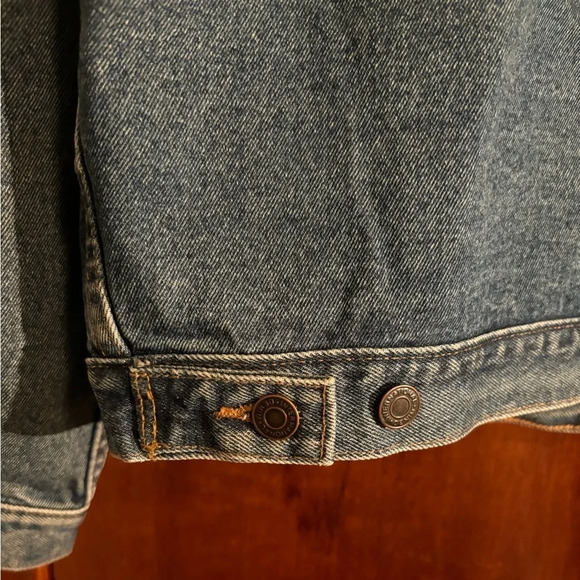 International Denim 3XL Jean Jacket with Harley Davidson patches - Picture 8 of 9